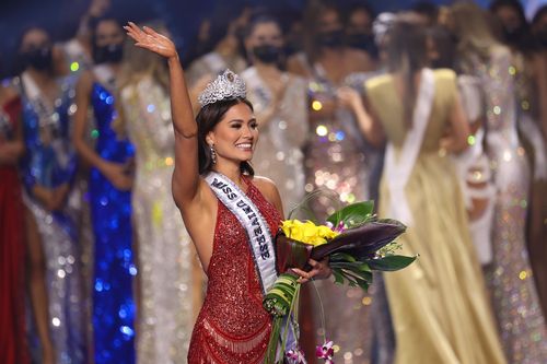 Chuyện lạ đời khi 'Miss Universe' quyết định cho phép cả các bà mẹ, bà vợ thi Hoa hậu