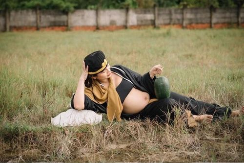 Cosplay Trư Bát Giới cực chất, mẹ bầu khiến netizen cười 'xoắn ruột'