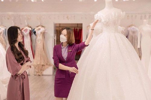 Tình cũ của chồng gửi ảnh nóng tới, tôi bình tĩnh nhắn lại