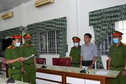 Kỷ luật cảnh cáo Giám đốc, Phó Giám đốc Sở Y tế tỉnh Trà Vinh liên quan đến Công ty Việt Á