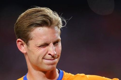 Barcelona dọa đưa De Jong ra tòa nếu không chịu 'xóa nợ'