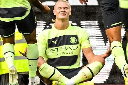 Haaland tiếc vì bị thay ra, lỡ hat-trick cho Man City