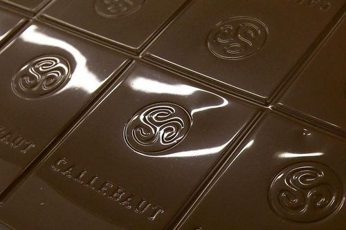 Nhà máy chocolate lớn nhất thế giới hoạt động trở lại sau bê bối khuẩn salmonella