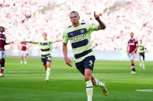Erling Haaland lập cú đúp giúp Man City bóp nghẹt chủ nhà West Ham