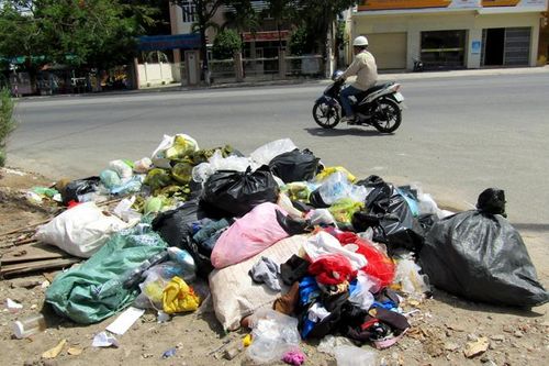 Đề nghị bố trí thùng thu gom rác