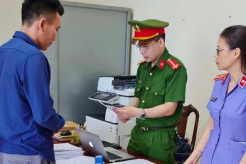 Khởi tố giám đốc chỉ đạo nhân viên xuất hóa đơn khống cho 623 doanh nghiệp, trốn thuế hơn 14 tỷ đồng