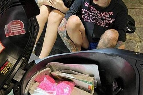 Phát hiện đôi nam nữ mang theo gần 400 viên ma túy tổng hợp
