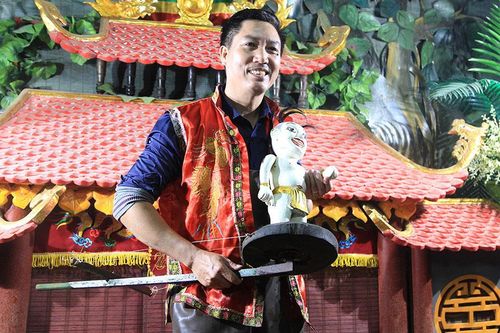 Nghệ sĩ Phan Thanh Liêm mang múa rối nước đến Hàn Quốc