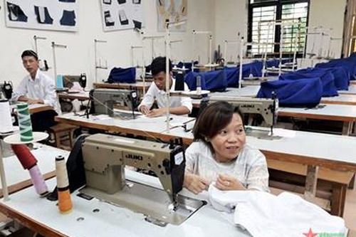 Bài 2: Khát vọng vươn lên
