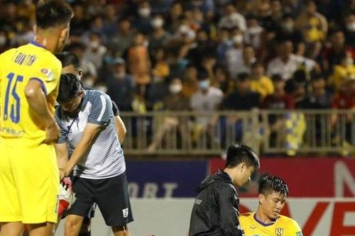 Phan Văn Đức báo tin vui với người hâm mộ