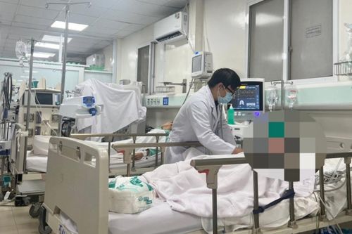 Vì sao không nên pha rượu với nước ngọt?