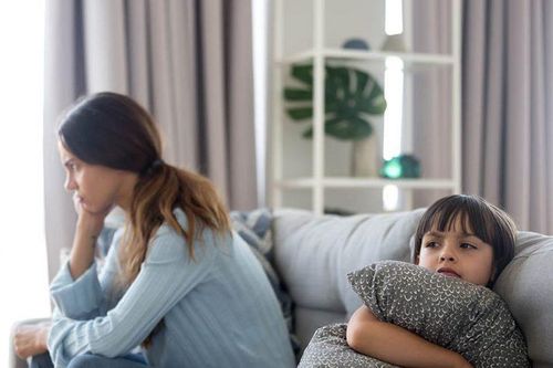 Chuyên gia gợi ý 5 quy tắc khi đối phó với trẻ 'nổi loạn'