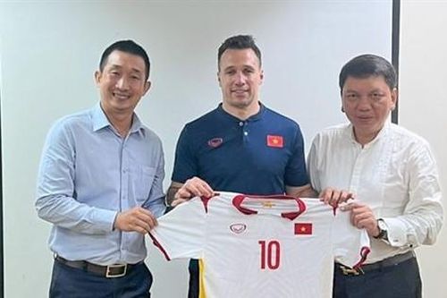 Tân HLV ĐT Futsal Việt Nam: 'Tôi muốn khi rời đi, futsal Việt Nam sẽ tốt hơn hiện tại'