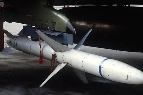 Mỹ gửi cho Ukraine vũ khí có thể diệt 'rồng lửa' S-400 của Nga