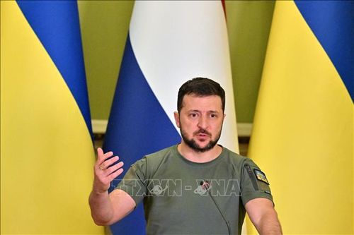 Tổng thống Ukraine kêu gọi phương Tây cấm người Nga nhập cảnh ít nhất một năm