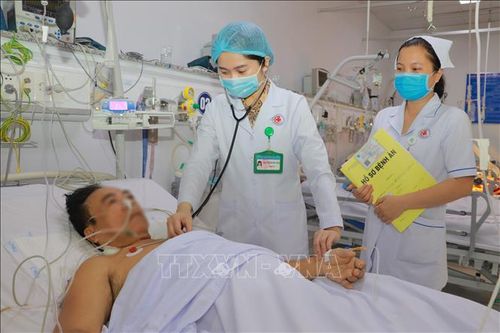 Cứu sống bệnh nhân cao tuổi, vỡ túi phình động mạch chủ bụng nguy kịch