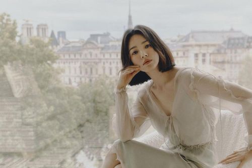 4 bí quyết để Song Hye Kyo trẻ mãi dù đã tuổi 43: Ăn nhạt, ít đường
