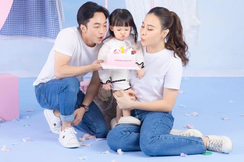Vẻ đáng yêu của ái nữ nhà Cường Đô La dịp sinh nhật tròn 2 tuổi