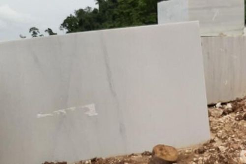Yên Bái: Công ty đá cẩm thạch Dốc Thẳng bị xử phạt vì đổ thải sai vị trí