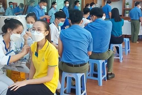 Dịch cúm gia tăng, nhiều nơi 'cháy' vaccine!