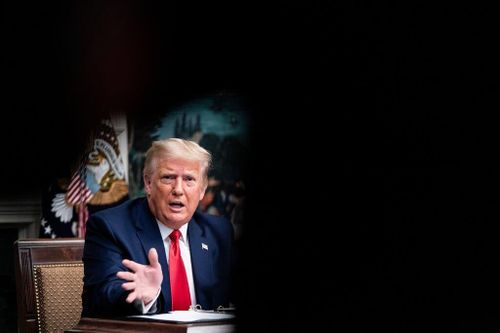 Câu hỏi lớn trong vụ FBI bất ngờ khám xét nhà ông Trump
