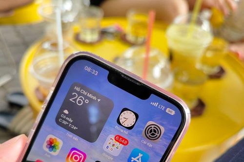 iOS 16 Beta 5 hiển thị phần trăm pin trở lại