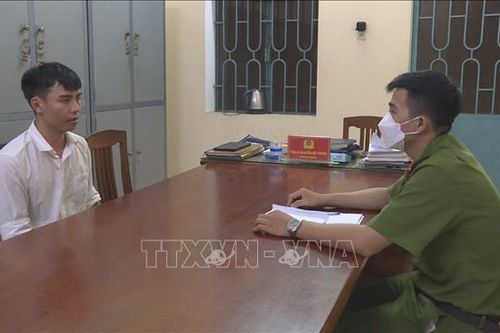 Bình Định: Khởi tố lái xe ô tô tông xe máy khiến 2 người tử vong