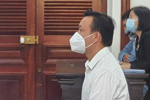 Hoãn phiên tòa xét xử vụ giám đốc 'Hủy hoại tài sản' người khác