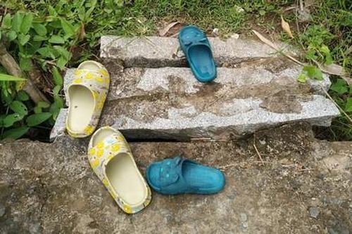 Hai em nhỏ đuối nước thương tâm ở gần nhà