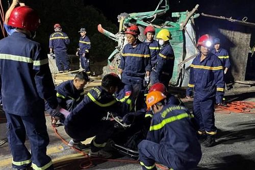 Thừa Thiên- Huế: Tai nạn giao thông nghiêm trọng khiến 4 người tử vong