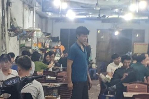 Chuyên gia cảnh báo về việc người trẻ bị ngộ độc rượu do thiếu hiểu biết