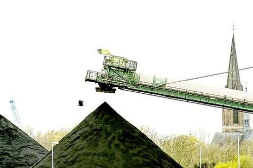 Nhu cầu than tăng vọt trên toàn thế giới
