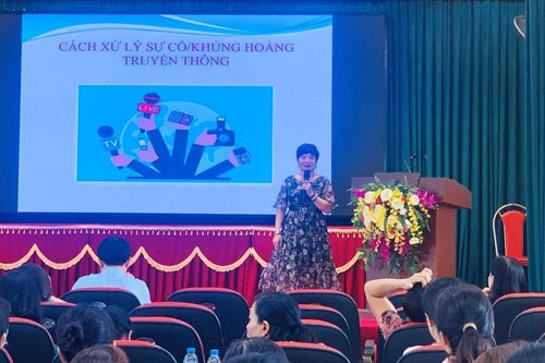 Cần đẩy mạnh hơn kỹ năng truyền thông trong cơ sở giáo dục