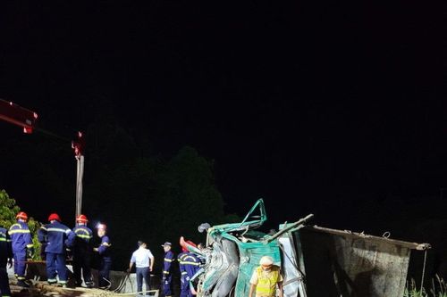 Tai nạn thảm khốc ở Thừa Thiên Huế, 4 người tử vong