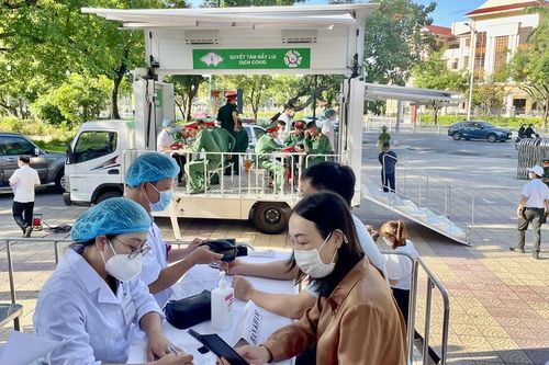Ngày 11/8: Hơn 6.400 bệnh nhân được công bố khỏi bệnh
