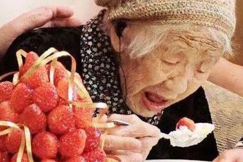 Bí quyết sống trường thọ của cụ bà cao tuổi nhất thế giới
