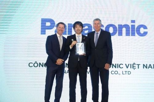 Panasonic tiếp tục được vinh danh Top Doanh nghiệp phát triển bền vững