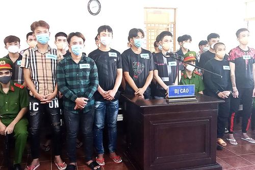 Tụ tập gây chuyện, 21 thanh, thiếu niên lãnh án