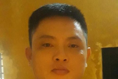 Giấu ma túy trong vùng kín vẫn không qua được mắt các chiến sĩ công an