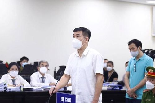 Vụ xét xử cựu Trưởng Công an quận Tây Hồ: Bị cáo Phùng Anh Lê liên tục trả lời 'không'