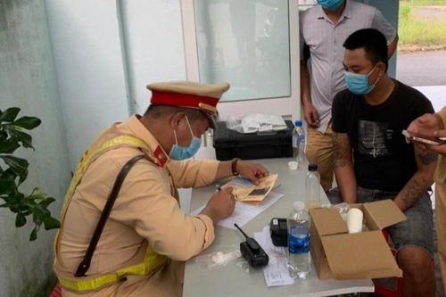 Phạt 35 triệu đồng lái xe sử dụng ma túy đá đi lên cao tốc