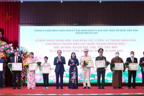 Hà Nội chuẩn bị tổng kết 30 năm phong trào thi đua 'Người tốt, việc tốt'