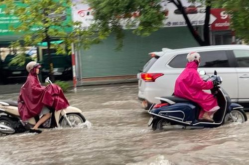 Dự báo thời tiết ngày 13/8: Hà Nội mưa rào, cục bộ có mưa to