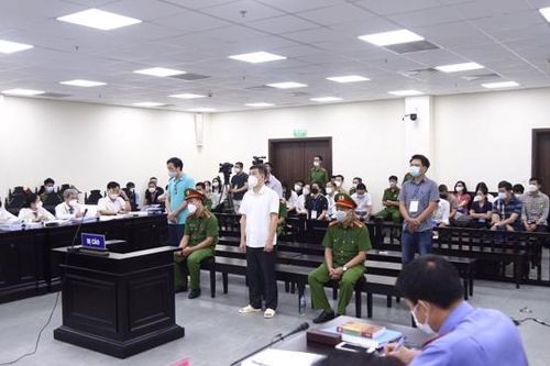 Cựu Đại tá Phùng Anh Lê phủ nhận việc chỉ đạo thả người