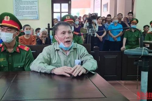 Tuyên phạt 4 năm tù giam đối tượng cưỡng đoạt tiền Bí thư Huyện ủy