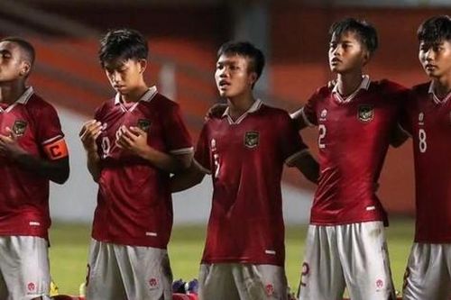 LĐBĐ Indonesia làm điều đặc biệt, cầu thủ U16 vỡ òa hạnh phúc trước trận gặp Việt Nam