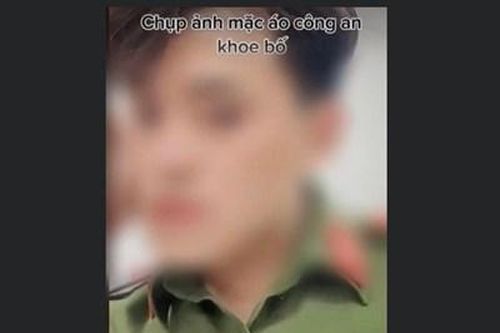 'Hot boy' bị xử phạt vì mặc trang phục Công an để câu 'like' trên mạng