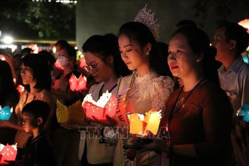 Đêm hội Vu Lan ngợi ca và tri ân đấng sinh thành