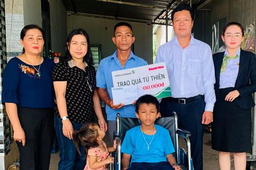 Bạn đọc ủng hộ gần 79 triệu đồng cho 2 cháu Cao Huỳnh Dạng và Cao Dĩnh