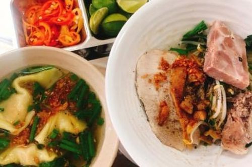 Lạ lùng hủ tiếu pate: Đặc sản chỉ Bến Tre mới có